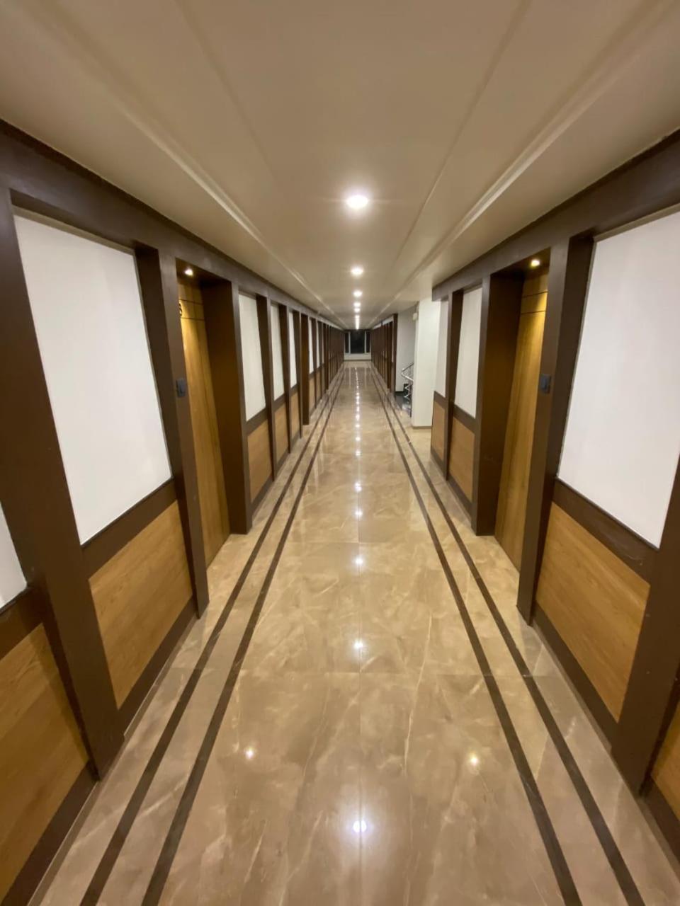 Hotel Evershine 拉杰果德 外观 照片